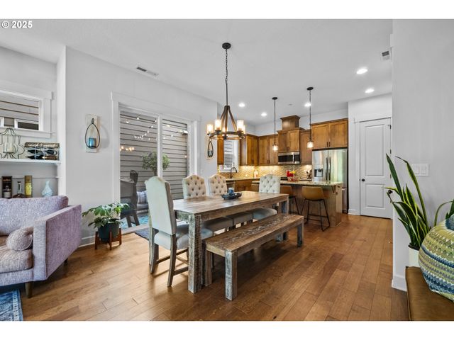 28945 Sw COSTA Cir, Wilsonville, OR 97070