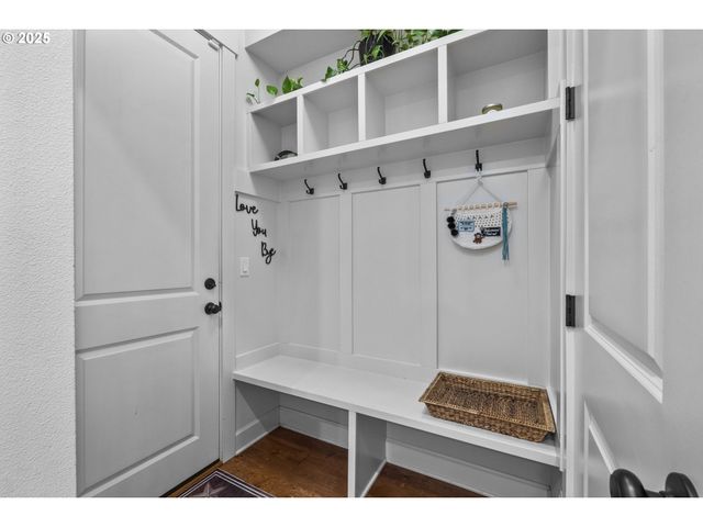 28945 Sw COSTA Cir, Wilsonville, OR 97070