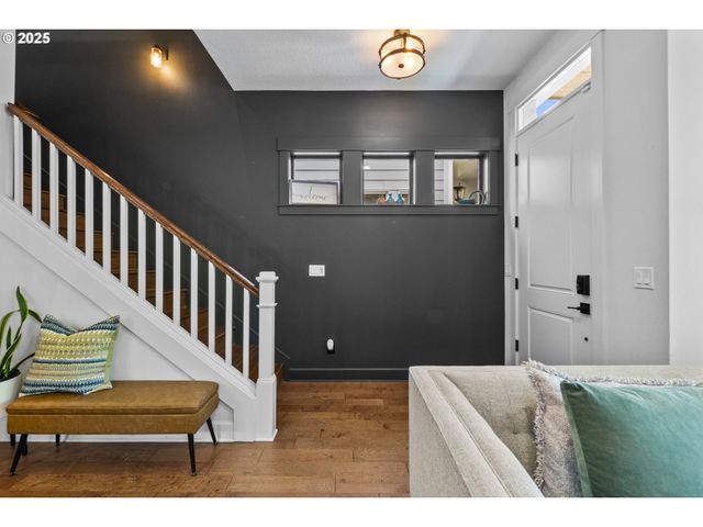 28945 Sw COSTA Cir, Wilsonville, OR 97070