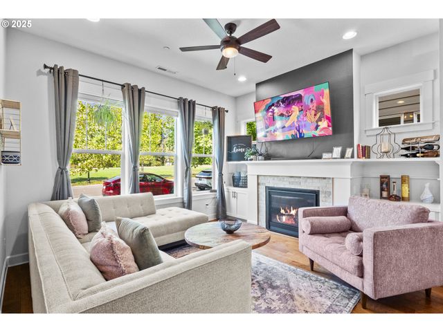 28945 Sw COSTA Cir, Wilsonville, OR 97070