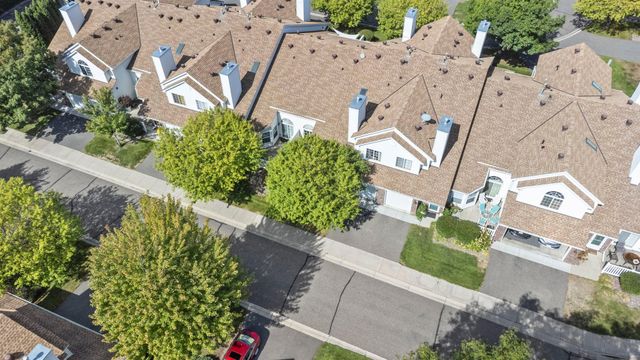 528 Queens Gate, New Brighton, MN 55112