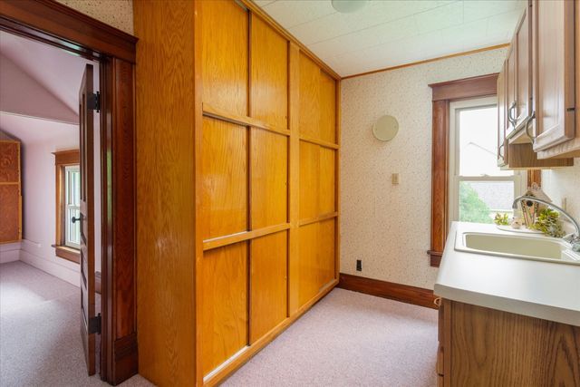 443 E Peru Street, Princeton, IL 61356