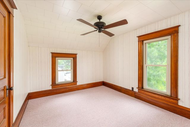 443 E Peru Street, Princeton, IL 61356