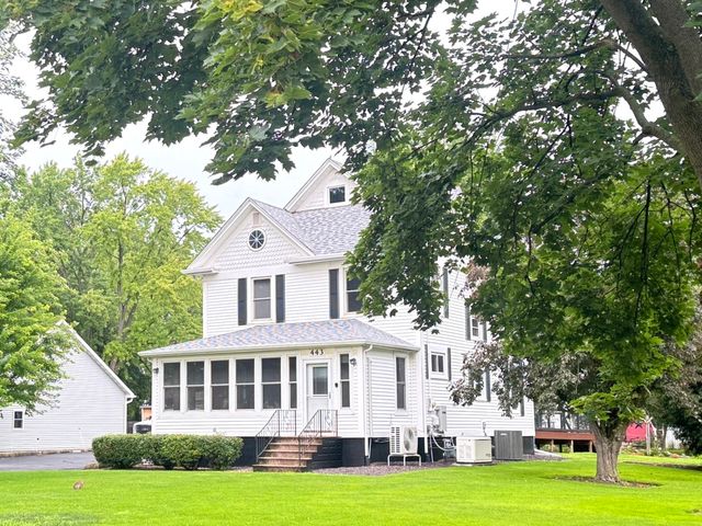 443 E Peru Street, Princeton, IL 61356