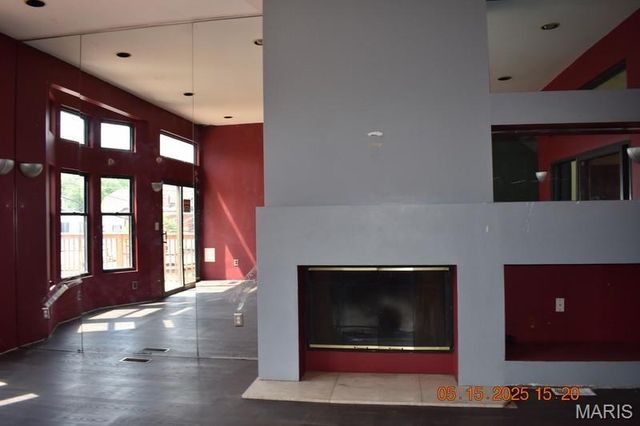 4422 Pennsylvania Avenue, St Louis, MO 63111