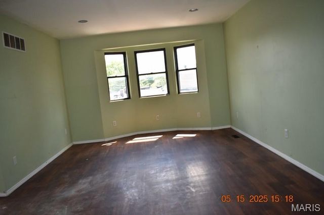 4422 Pennsylvania Avenue, St Louis, MO 63111