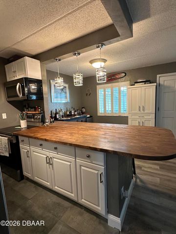 405 N Halifax Ave Apt 112, Daytona Beach, FL 32118