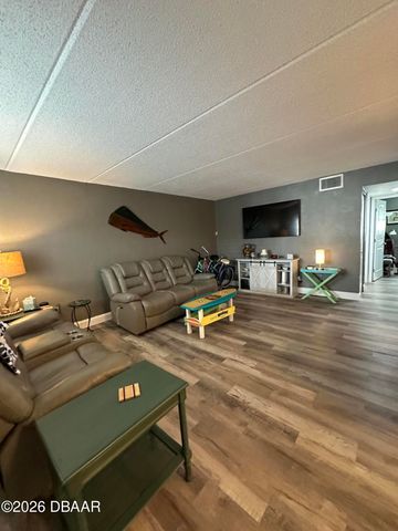 405 N Halifax Ave Apt 112, Daytona Beach, FL 32118