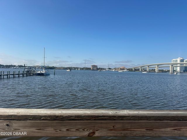 405 N Halifax Ave Apt 112, Daytona Beach, FL 32118