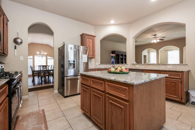 2307 Trinity Manor Lane, Richmond, TX 77469