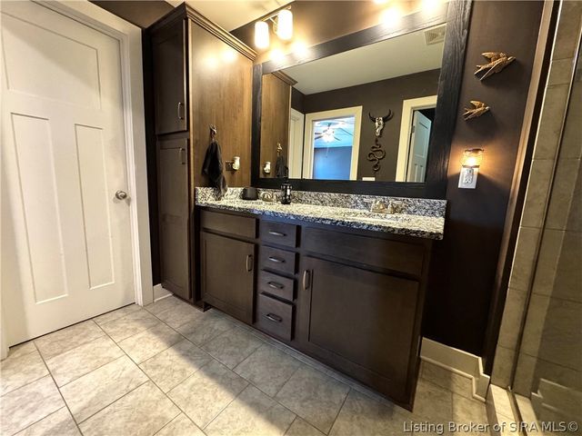 5006 Oakhill Lane, Georgetown, IN 47122