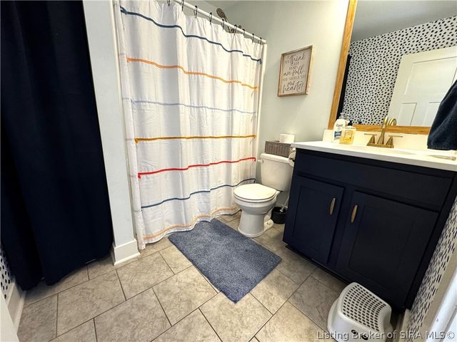 5006 Oakhill Lane, Georgetown, IN 47122