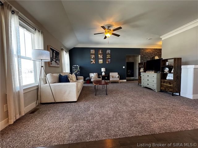 5006 Oakhill Lane, Georgetown, IN 47122