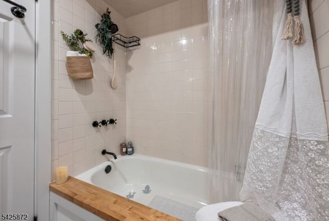 6 Grove Rd, Jefferson Twp., NJ 07438