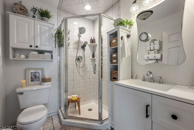 6 Grove Rd, Jefferson Twp., NJ 07438