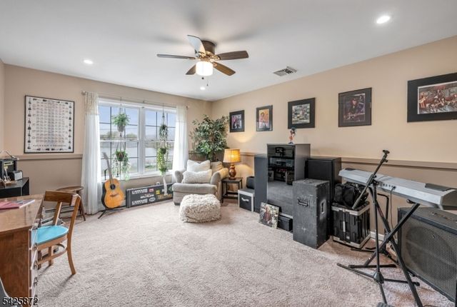 6 Grove Rd, Jefferson Twp., NJ 07438