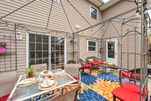 6 Grove Rd, Jefferson Twp., NJ 07438