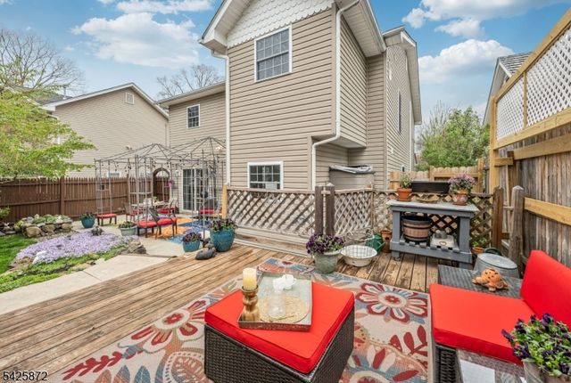6 Grove Rd, Jefferson Twp., NJ 07438