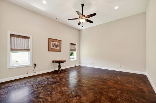 1265 Briarcrest Ln, Cookeville, TN 38501