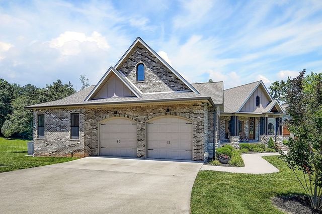 1265 Briarcrest Ln, Cookeville, TN 38501