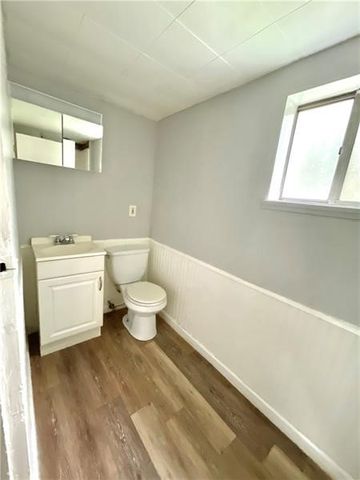 1068 Beaver Rd, Ambridge, PA 15003