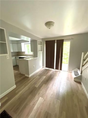 1068 Beaver Rd, Ambridge, PA 15003
