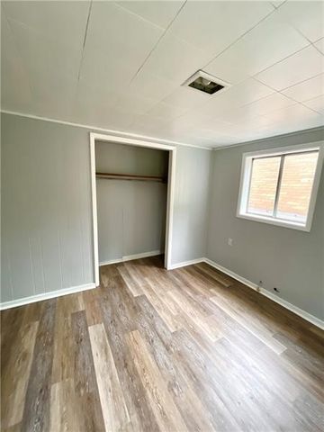 1068 Beaver Rd, Ambridge, PA 15003