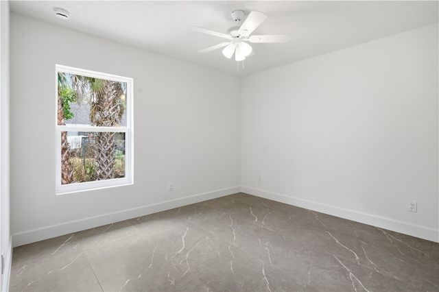 2365 87th Avenue, Vero Beach, FL 32966