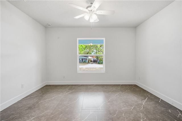 2365 87th Avenue, Vero Beach, FL 32966