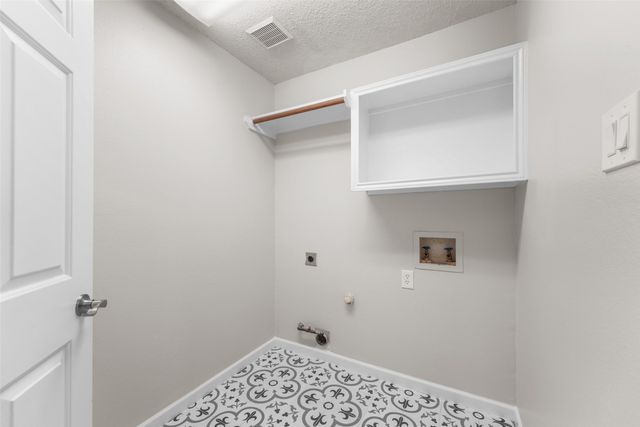 2133 Spring Mills Road, Mesquite, TX 75181