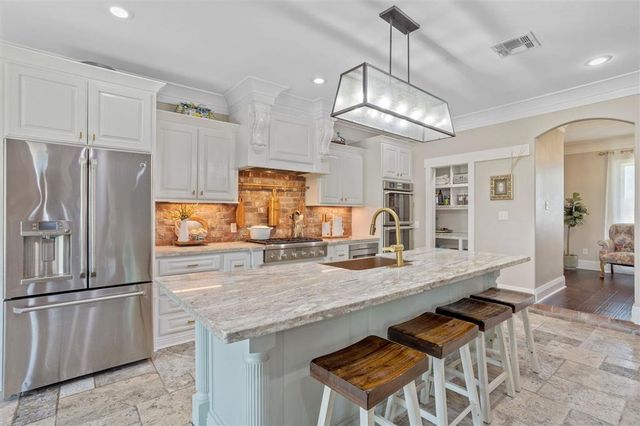 4506 Wilshire Lane, Sulphur, LA 70665