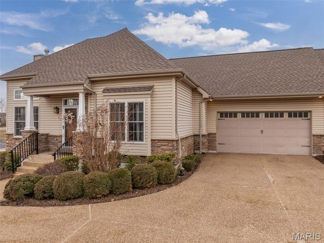 1133 Centre Lake Drive, Cottleville, MO 63376