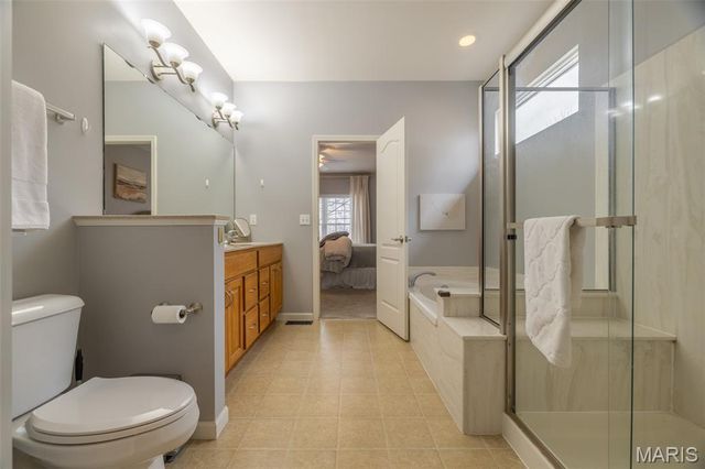 1133 Centre Lake Drive, Cottleville, MO 63376