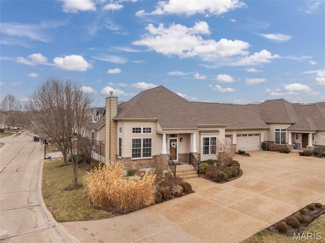 1133 Centre Lake Drive, Cottleville, MO 63376