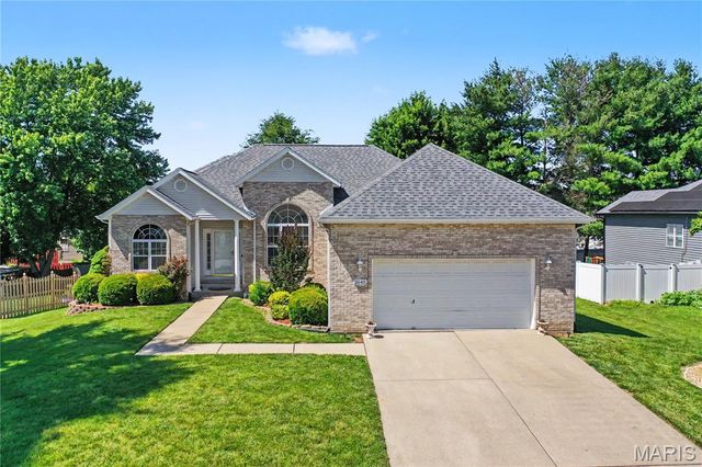 2645 Katrine Lake Drive, Belleville, IL 62221