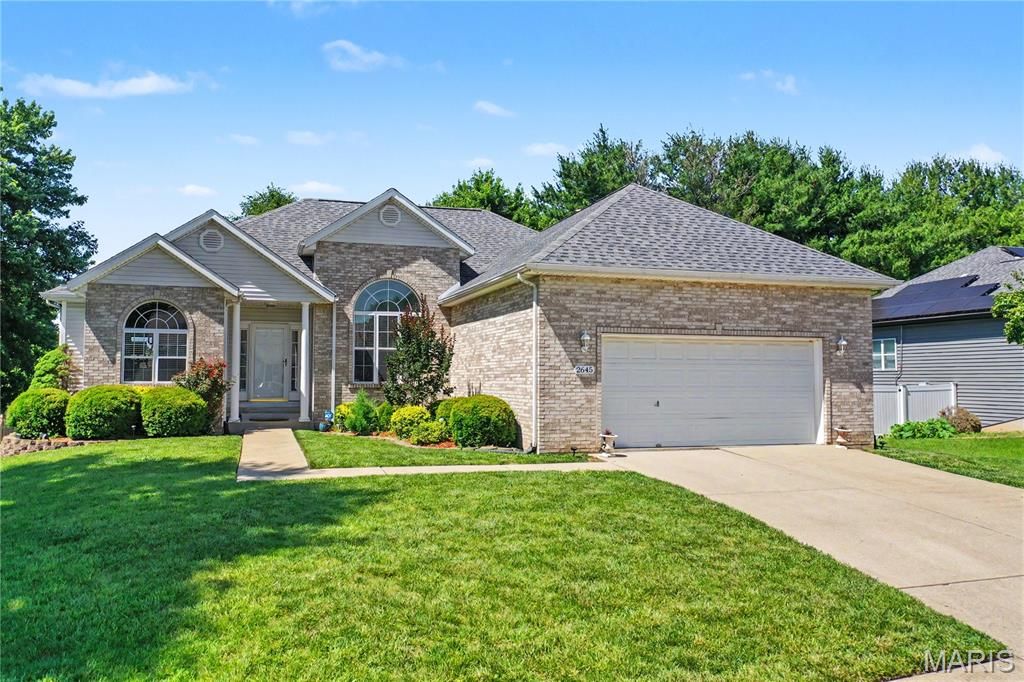 2645 Katrine Lake Drive, Belleville, IL 62221