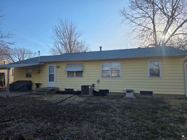 118 Westwood Drive, Abilene, KS 67410