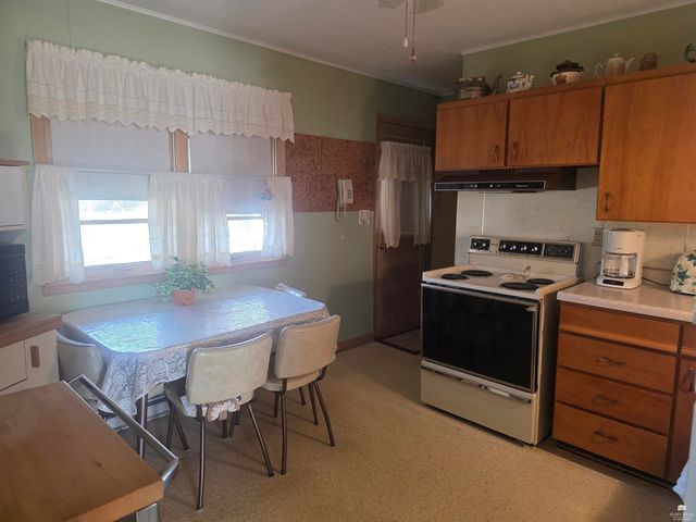 118 Westwood Drive, Abilene, KS 67410