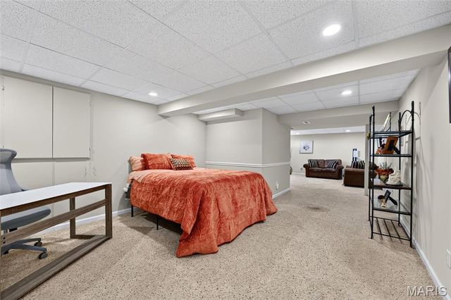 30 Hunting Manor Drive, St Charles, MO 63303