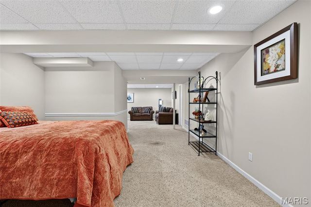 30 Hunting Manor Drive, St Charles, MO 63303
