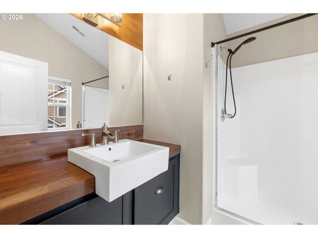 15964 Sw MORTONDALE Ln, Beaverton, OR 97006