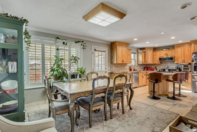 849 W CLOVER BLOSSOM CIR, Salt Lake City, UT 84123