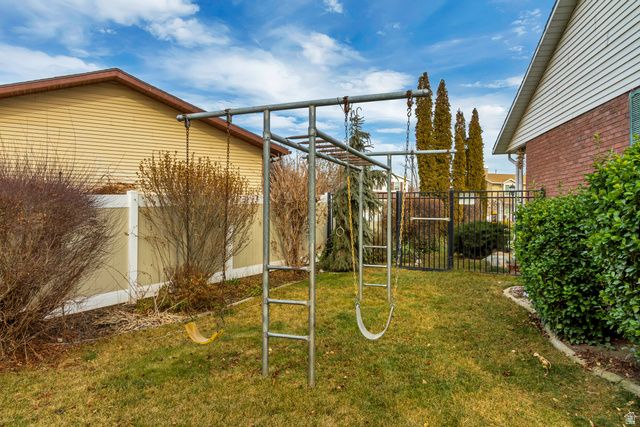 849 W CLOVER BLOSSOM CIR, Salt Lake City, UT 84123