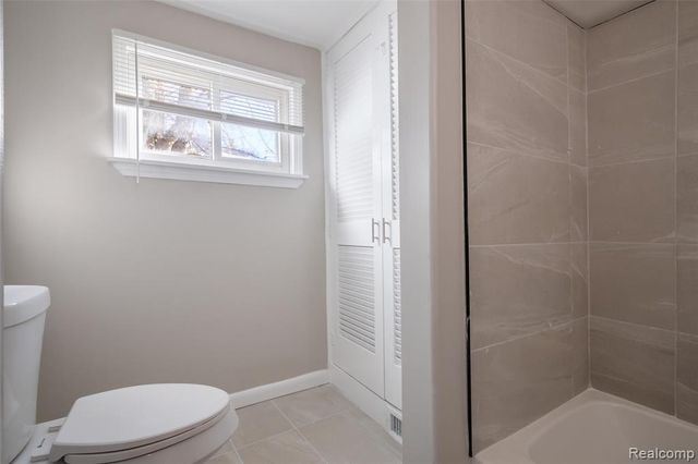 11254 Lincoln Street, Taylor, MI 48180