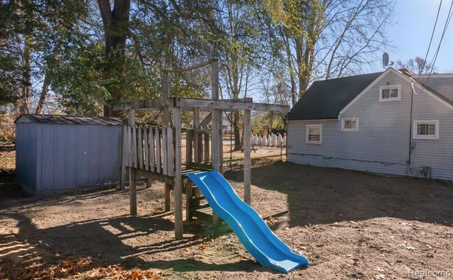 11254 Lincoln Street, Taylor, MI 48180