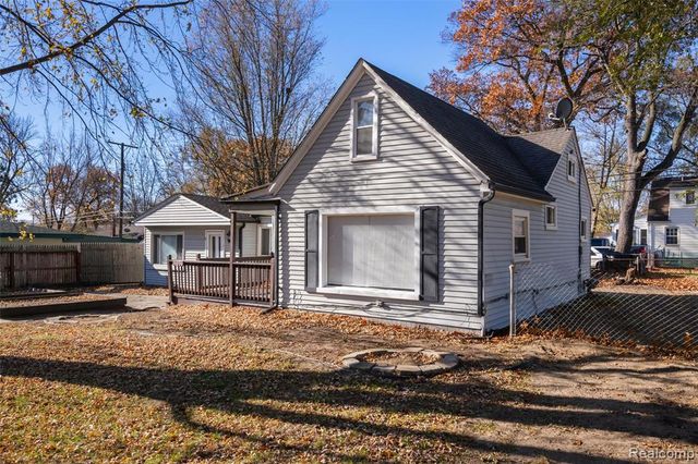 11254 Lincoln Street, Taylor, MI 48180