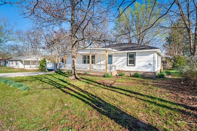 134 Mcculloch Street, Pea Ridge, AR 72751