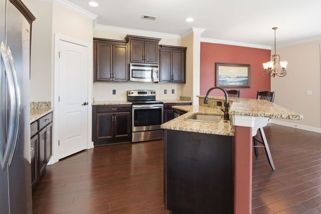 1106 Smokewood Way, Nashville, TN 37221