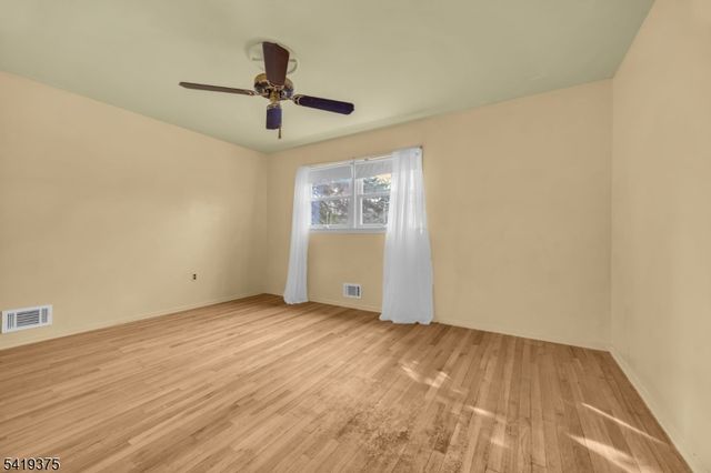 25 Greenwich Rd, Edison Twp., NJ 08820