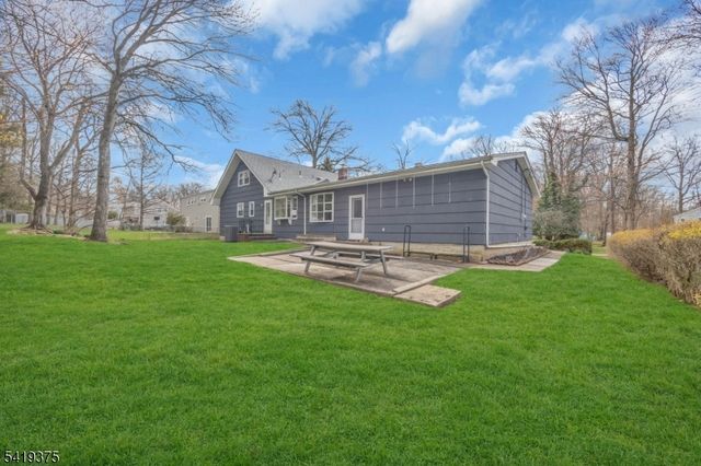 25 Greenwich Rd, Edison Twp., NJ 08820